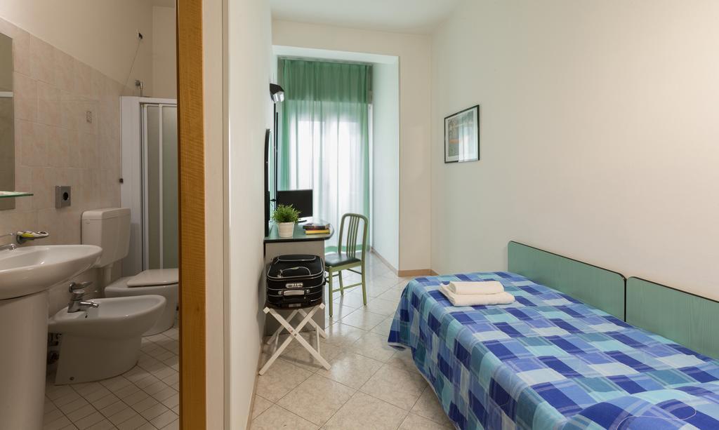 Hotel Stockholm Rimini Bilik gambar